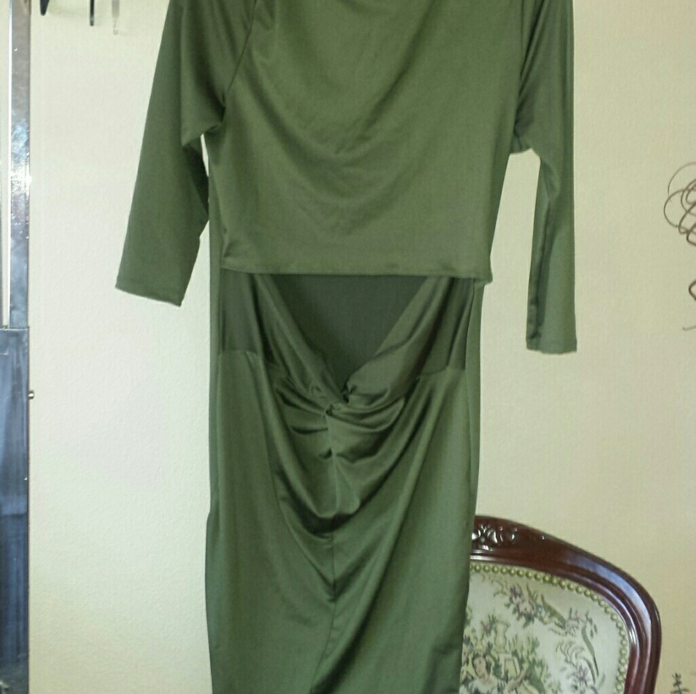 Dress - Picture 2 of 2